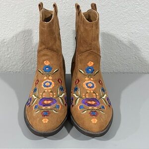 Embroidered Brown Ankle Boots